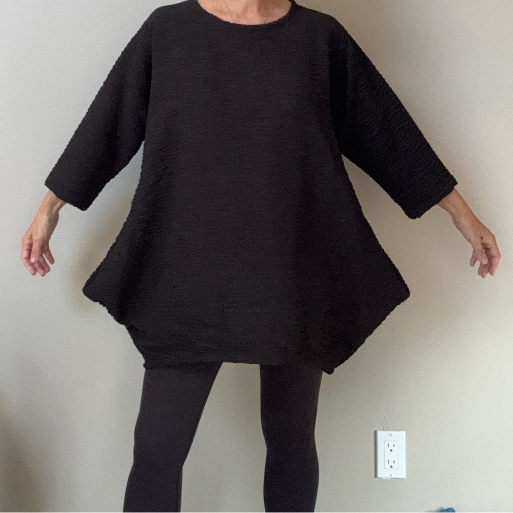 DRESS TO KILL By Jane Mohr Black lagenlook Lantern Shape crinkle tunic top O/S